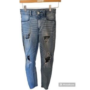 American Eagle Destressed/Rip Denim Light Wash Jeans Sz.0 Sky High Jegging